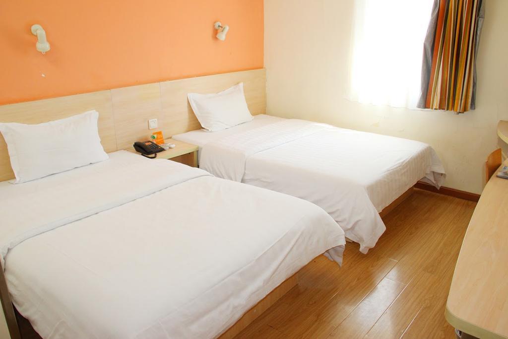 7Days Inn Chongqing Daxigou Renhe Street Exterior foto